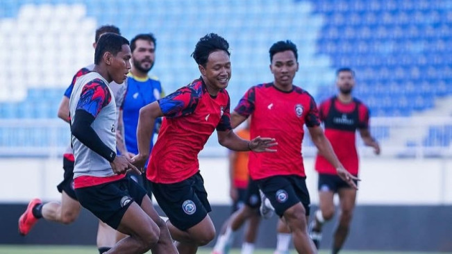 Pemain Arema FC saat latiha jelang pekan 5 ISL 2025-26. (ileague)